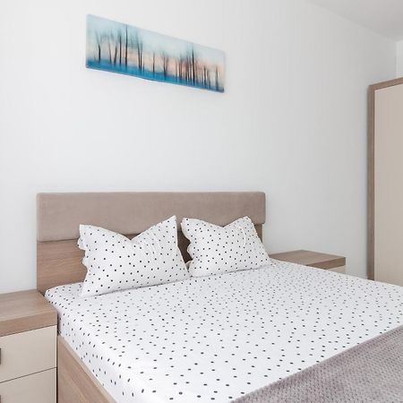 Riverside Retreat Oradea Luaran gambar
